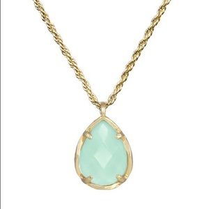 KENDRA SCOTT Kiri Gold Necklace in Chalcedony